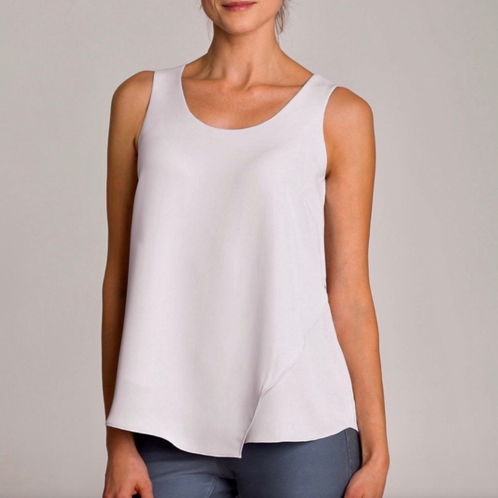 Nic+Zoe Promenade Sleeveless Top in Paper White